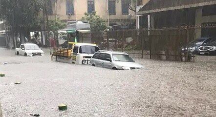 Light dobra equipe operacional durante dias com chuva forte