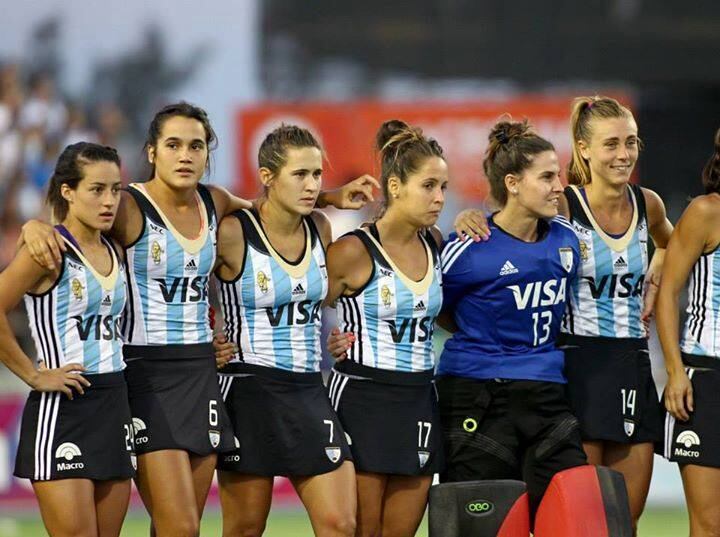 A seleção argentina de hóquei sobre grama é uma equipe que promete deixar os marmanjos babando
