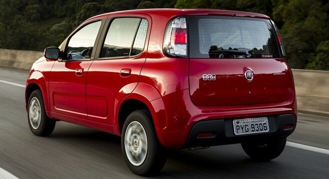 Traseira é a mesma de antes, com as lanternas que simulam cubos em três dimensões