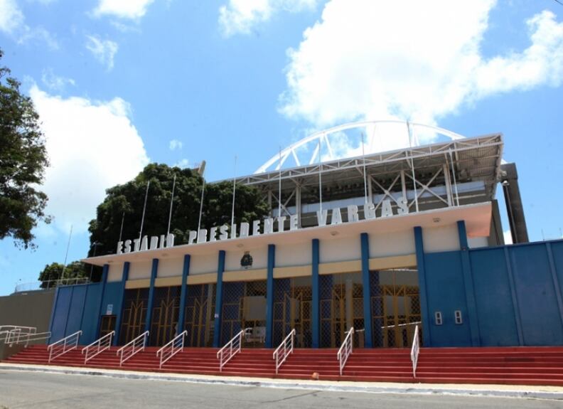 Sábado - 16h - Ceará x Fluminense - Presidente Vargas - Premiere - Árbitro: Leandro Bizzio Marinho (SP) - Suspensos: Richardson (Ceará); Pendurados: Arthur, Samuel Xavier, Elt