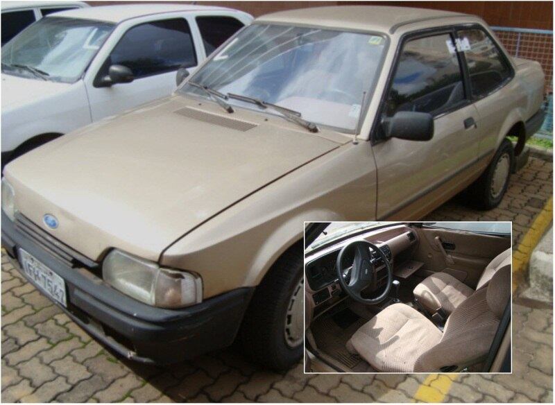 O primeiro carro a figurar sozinho no leilão é o Ford Verona
LX, fabricado no ano de 1991 e pintado na cor dourada. O interessado no veículo
que aparenta estar em bom estado interno e externo deverá desembolsar, no
mínimo, R$ 1.000