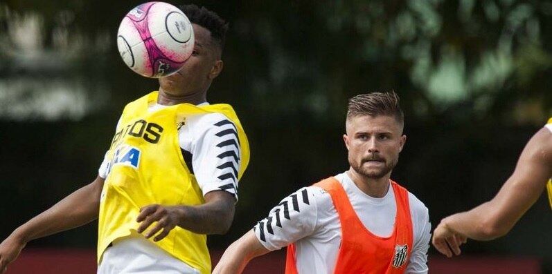 Sasha acredita que o Santos está no caminho certo, apesar da derrota para Bragantino