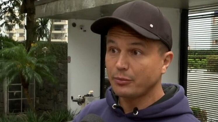 "Você não ter empatia com uma pessoa que perdeu a vida dentro do seu apartamento, nem ter ido ver e nem ligado para o síndico ou porteiro, muito estranho" afirmou Ricardo Mendes, irmão da vítima.