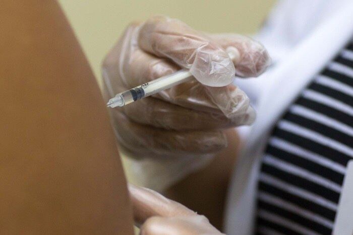 Vacina atual, com vírus atenuado, é de 1937; nova vacina será feita a partir do material genético do vírus