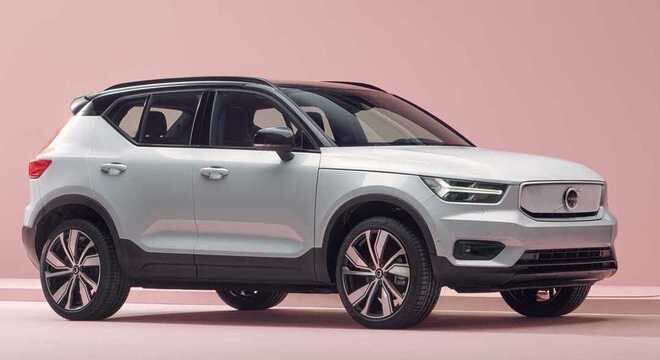 Modelo tem dois motores de 413 cv