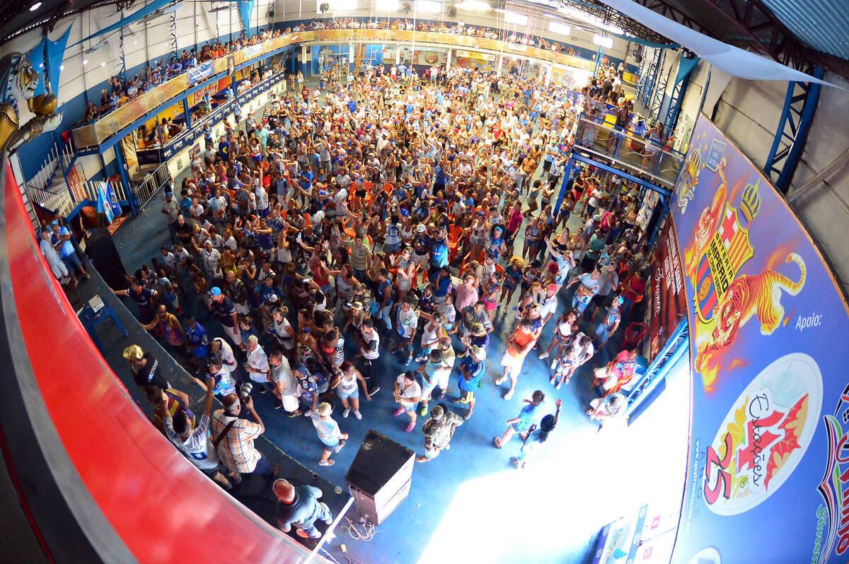 O local estava  lotado e todos ficaram eufóricos com o título 