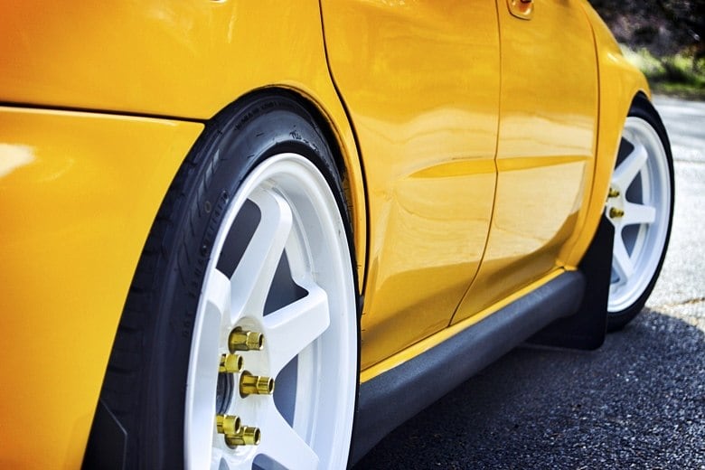 Recentemente, empresas de customização começaram a oferecer serviços de pintura das rodas, o que ampliou ainda mais as possibilidades do tuning. Já existem pinturas com tinta plástica que pode ser facilmente aplicada e removida

Tem um carro tunado? Mande fotos para carros-r7@sp.r7.com