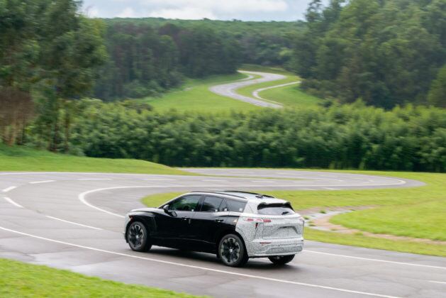 Blazer EV é testado no campo de provas da GM localizado em Indaiatuba, no interior de São Paulo