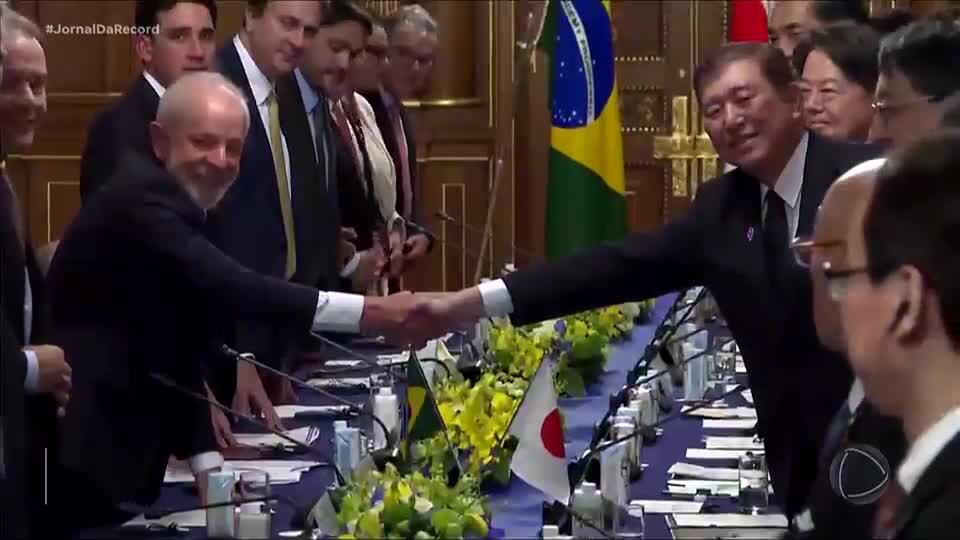 Brasil e Japão fecham dez acordos comerciais que incluem a venda de aviões da Embraer