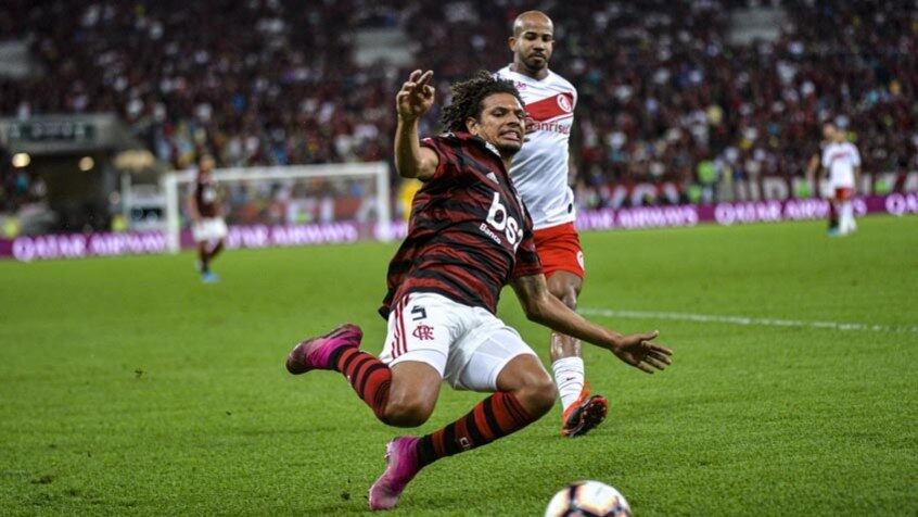 Willian Arão será desfalque do Flamengo no jogo de volta