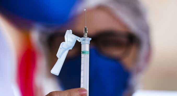 Rio deve concluir vacinação de adultos até sexta-feira (20)