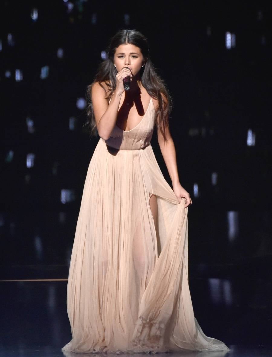 O momento da virada de Selena Gomez foi no American Music Awards, em novembro do ano passado. Com o single The Heart Wants What It Wants, a cantora emocionou a plateia ao mesmo tempo em que encerrou o capítulo Justin Bieber em sua vida