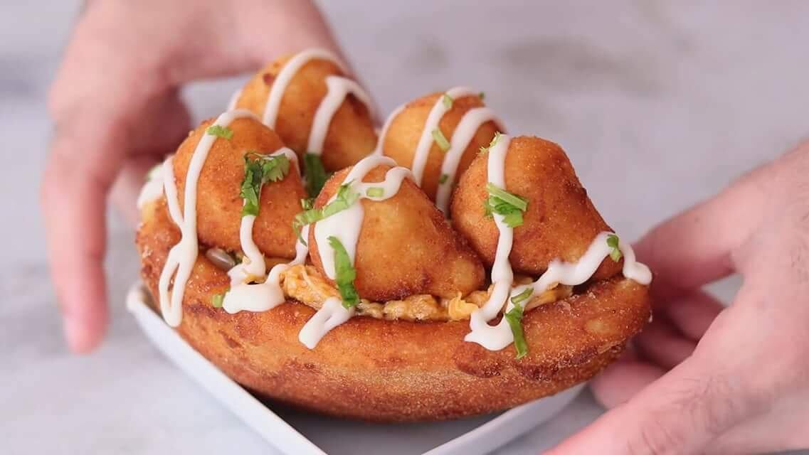 Você não vai esquecer dessa imagem na próxima Páscoa!

Vale o clique: Querem beber o 'líquido vermelho' do sarcófago encontrado no Egito