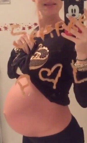 Luana exibe o barrigão de 30 semanas