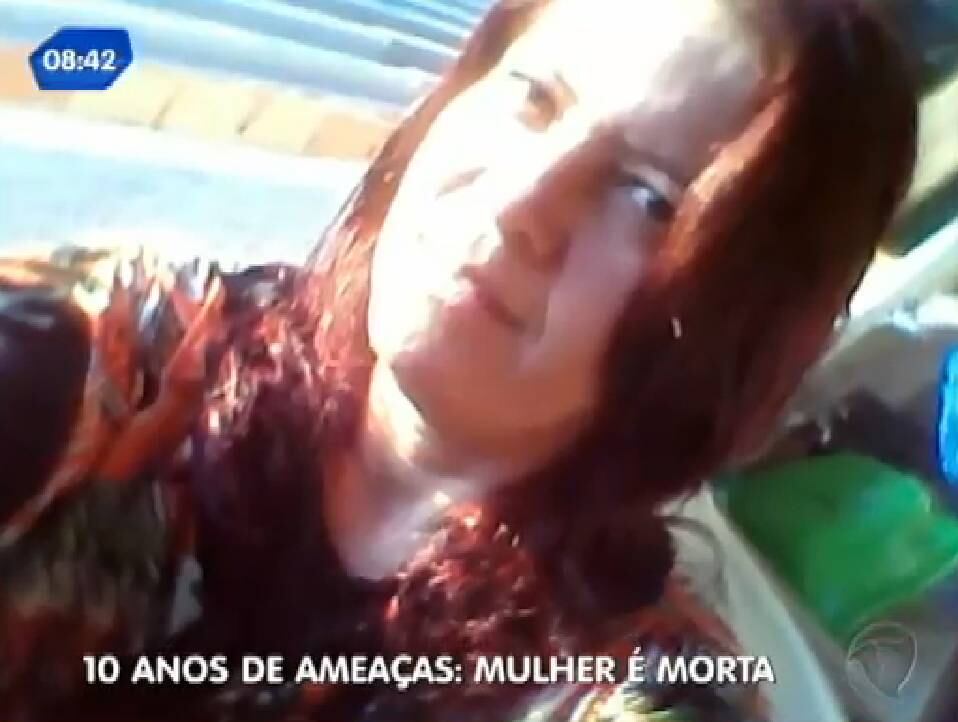 As ameaças eram feitas por telefone ou mensagens de texto. Muitas vezes, o ex-marido esteve na porta da casa de Marlene esperando ela sair. Para a família, ele é o principal suspeito

