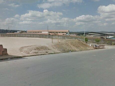 Corpo foi encontrado perto de campo de futebol