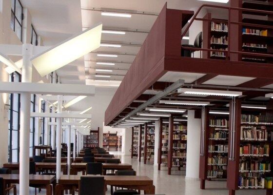 Biblioteca era dirigida pelo filósofo Luiz Armando Bagolin