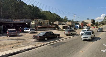 Enel realiza troca de poste em av. Ragueb Chohfi