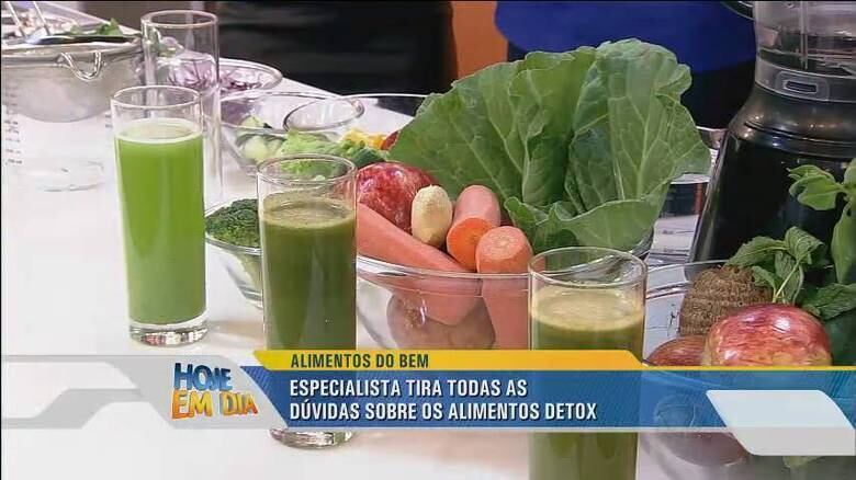 Confira a seguir a receita para preparar um nutritivo suco detox! 