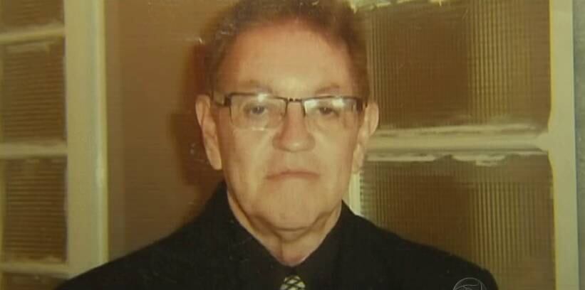 Um homem de 74 anos foi encontrado morto dentro do apartamento onde morava, localizado na rua Brigadeiro Tobias, na região da República, centro da capital, na noite de quarta-feira (15). O namorado da vítima, de 23 anos, é o principal suspeito do crime