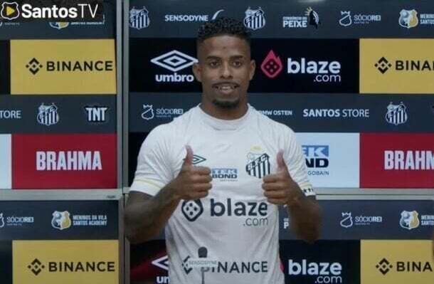 HAYNER - Entrou aos três minutos do segundo tempo no lugar de Kevyson. Improvisado na lateral-esqueda, procurou não comprometer e se beneficiou da inoperância do ataque bugrino - NOTA 6 - Foto: Reprodução / Santos FC