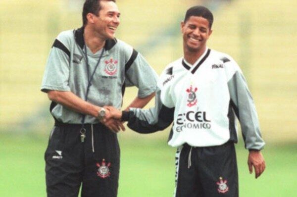 Luxemburgo fez sucesso no Corinthians em 1998. Há 20 anos