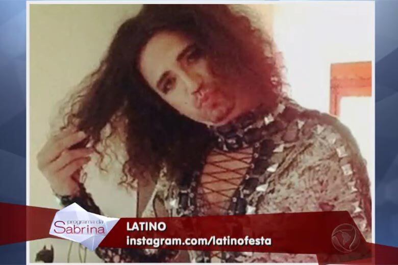 Na conta oficial de Latino, o cantor já apareceu com visual bem diferente

+ Vídeo: Macaco Twelves leva internautas à loucura e tem mais de 10 mil seguidores

+ Quer saber tudo sobre o Programa da Sabrina? Siga o perfil no Twitter

+ A atração da japa mais famosa do Brasil também está no Facebook. Curta!