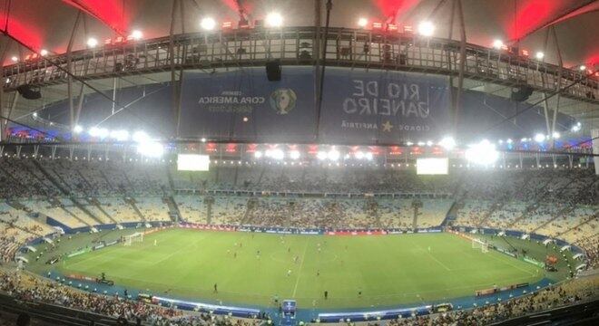 Poucas pessoas compareceram ao Maracanã para ver Paraguai x Catar