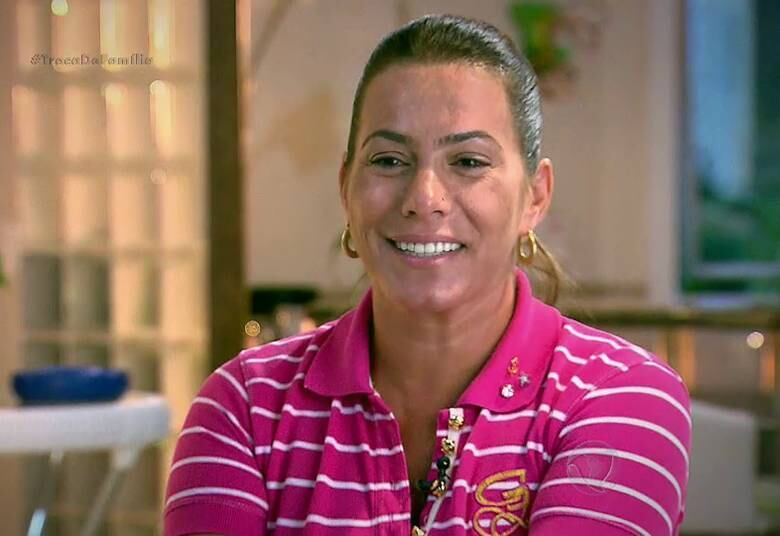 Além de rica, ela também se tornou piloto da Fórmula Truck. Hoje, com 47 anos, é mãe de três filhos e avó de duas meninas

+ Catadora de papelão tem dias de ricaça, mas chora pelos filhos: "Quero dar uma vida melhor para eles"

> Acesse o R7 Play e assista na íntegra a todos os programas da Record! Clique e experimente!
