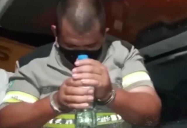 Ao chegar na delegacia de São Paulo, Fabrício contou duas versões para o delegado. Na primeira, ele disse que havia matado  a esposa e a adolescente seria a responsável pela morte da irmã de 9 anos, depois voltou atrás e assumiu os dois crimes 