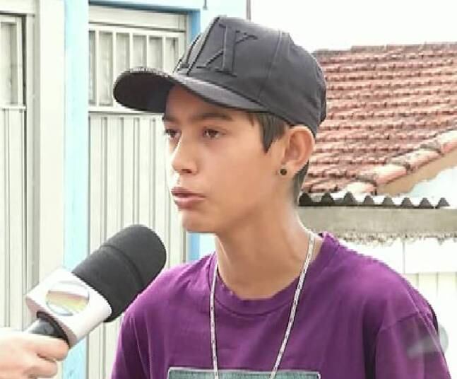 O corpo de Enzo foi encontrado por Jhonny Alves Dias com marcas roxas debaixo dos olhos e com espumas na região da boca, no bairro Santa Luz, no dia 28 de janeiro