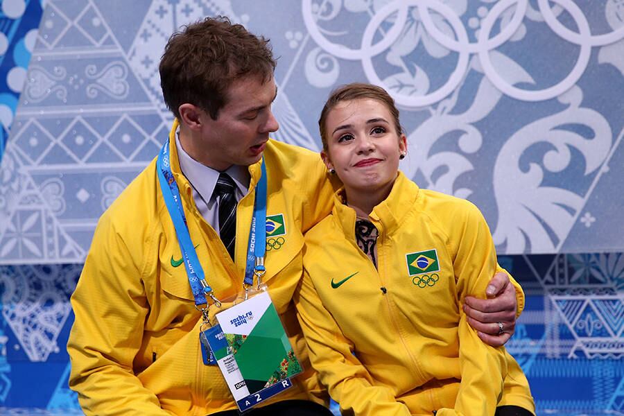 No domingo (23), às 13h15, o Brasil vai ter sua atleta mais jovem carregando a bandeira na cerimônia de fechamento dos jogos de Sochi, no Estádio Fisht, na Rússia