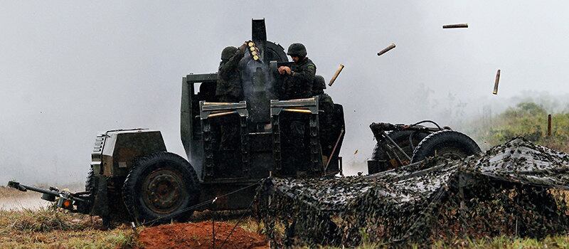 A simulação faz parte da Operação Formosa 2013, que tem a finalidade de contribuir para a manutenção da condição de pronto-emprego dos Fuzileiros Navais


