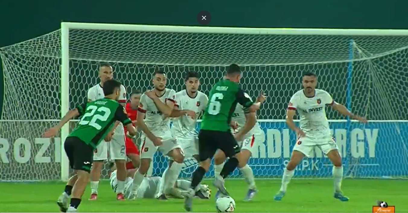 Placar ficou marcado pela criatividade na execução da falta