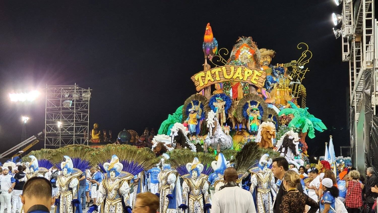 Escola de samba fez homenagem à cidade de Atibaia