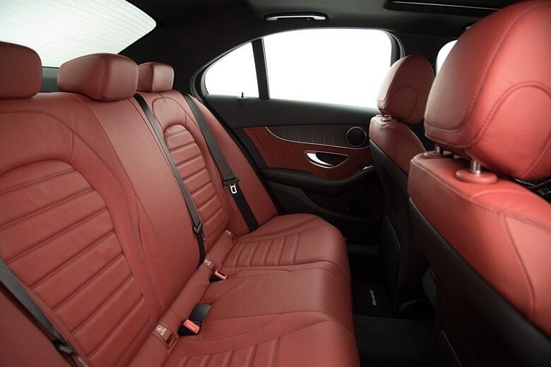 Em termos de espaço, o Classe C mantém as medidas e é um dos modelos mais generosos da categoria