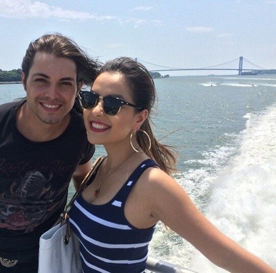 Pamela disse que Li contou a ela que, no momento, ficou totalmente sem reação.

— Ela me disse que virou pra ele e falou: "Você não vai me bater né? É sério isso?" e ele disse: "Vou e muito". Aí, subiu em cima dela e começou a esmurrar. Ela me disse que não sabe quanto tempo a agressão durou ao certo, mas que ela demorou para entender o que estava acontecendo, que ele realmente estava fazendo aquilo
