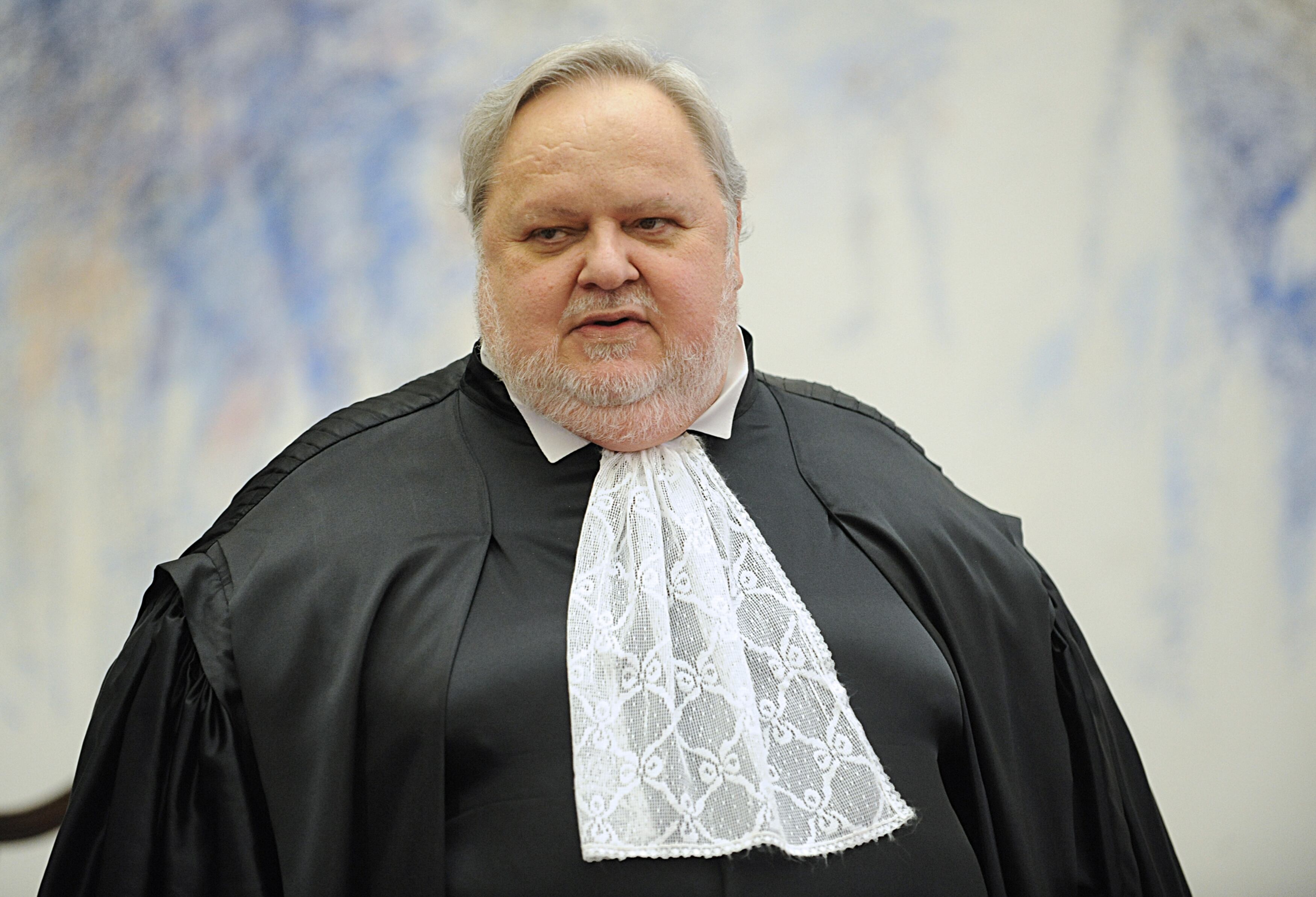 Relator está sendo submetido a uma cirurgia de risco