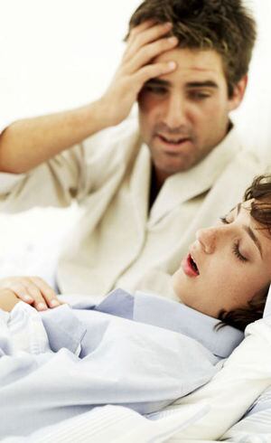 Problemas no relacionamento amoroso são comuns entre pacientes que sofrem de ronco, segundo Luzia Martins (FOTO ILUSTRATIVA)