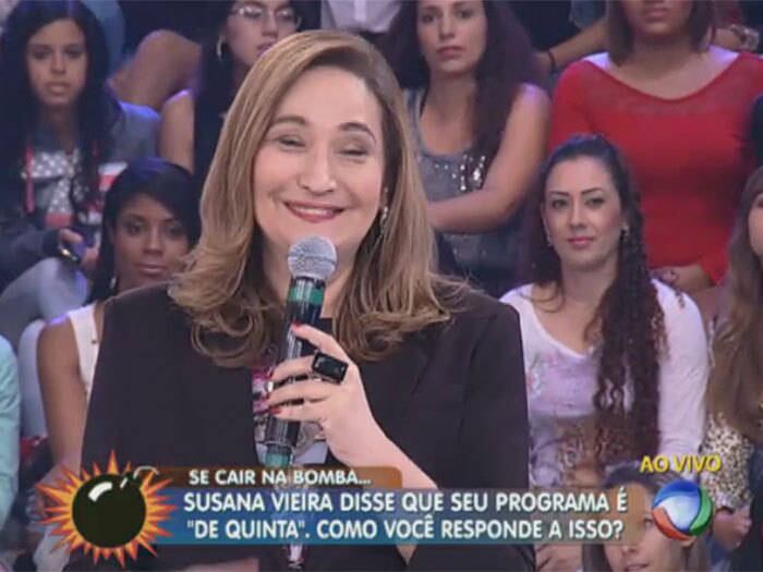 

Sonia
Abrão é conhecida por ser uma jornalista calma, mas, também por não ter papas
na língua quando é desafiada. Durante sua participação no quadro da Roleta da
Morte, do Domingo Show. Ela respondeu às perguntas da plateia, do Anão
Marquinhos, de Candinha, de Geraldo Luís e da temida pergunta bomba. Nos
bastidores da atração, ela conversou com o R7 e não perdoou quem critica seu
programa



Texto: Péterson Neves/R7

+ Aproveite e confira as matérias do programa Domingo Show

+ Já curtiu a página do Domingo Show no Facebook? É só clicar!

+ Siga o Domingo Show no Twitter e receba todas as notícias do programa