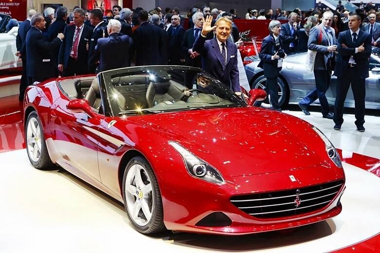 Começou nesta terça-feira (4) para a imprensa especializada a 84ª edição do Salão do Automóvel de Genebra, principal feira de carros europeia do primeiro semestre, realizada anualmente na Palexpo Arena, na Suíça. Como de costume, a mostra terá lançamentos mundiais importantes, como a nova Ferrari California T (foto) e o Lamborghini Huracan, substituto do Gallardo, modelo mais vendido da marca em sua história.

Também estreiam em Genebra uma nova legião de mini carros com arquiteturas globais e propostas populares. O segmento aparece representado pela nova geração do pequeno Renault Twingo e pelos "irmão" Citroën C1 e Peugeot 108 — o trio chega para brigar diretamente com o Volkswagen Up. E há muito mais modelos em destaque, dezenas deles. Confira a seguir as imagens deste primeiro dia do Salão do Automóvel de Genebra 2014

VEJA AQUI A COBERTURA COMPLETA DO SALÃO

Saiba tudo sobre carros! Acesse R7.com/carros