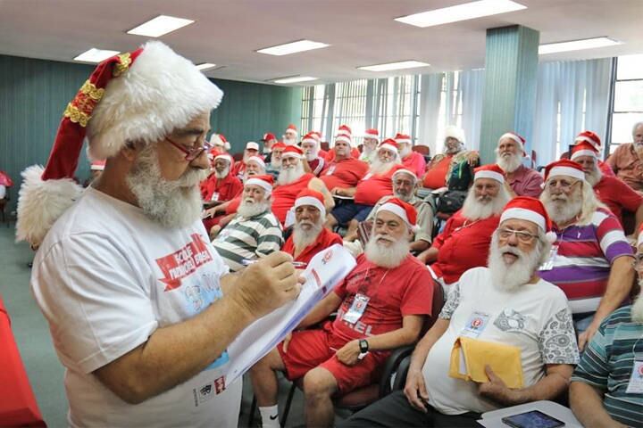 A tradicional escola de Limachem fica no Centro da cidade do Rio de Janeiro e inclui aulas de interpretação e improvisação para que a pessoa saiba lidar com diversas situações.