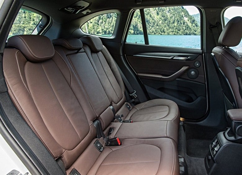 Espaço atrás cresceu 7,4 cm e banco tripartido pode reclinar