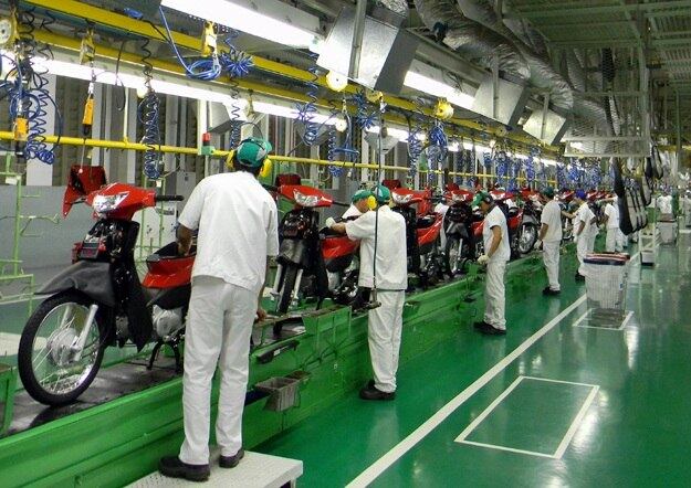A
indústria de motos registrou
o melhor mês de março em produção em uma década, com 179,5 mil unidades
montadas, de acordo com dados da Abraciclo, a associação que representa os
fabricantes
