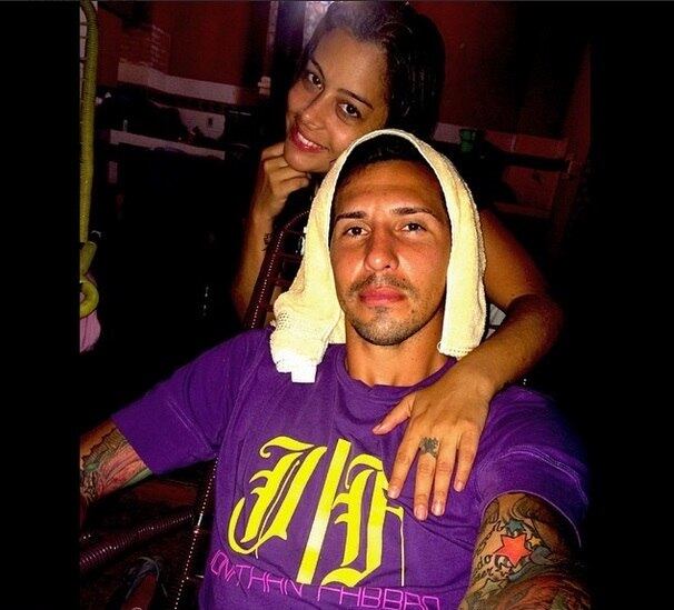 Fabbro e Larissa Riquelme: por falar em Copa do Mundo de 2010, não há como se esquecer da musa do mundial, a paraguaia Larissa Riquelme. A bela modelo está noiva do meia-atacante Jonathan Fabbro, jogador do Cerro Porteño