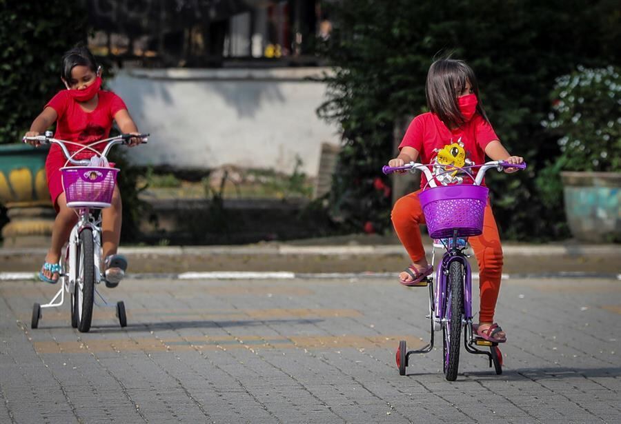 Como maior parte das crianças têm sintomas leves, foram neglicenciadas