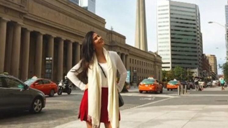 Luiza disse que está feliz em João Pessoa (PB) e que não pensa em se mudar para o Canadá, garantiu que só quer ir a passeio. "Se Deus permitir, iremos ao Canadá. É um país extremamente gostoso de se visitar, com clima bom, desenvolvido, extremamente seguro, então eu recomendo demais", contou a dentista.
O Domingo Espetacular vai ao ar todos os finais de semana, às 19h45, na tela da Record TV.