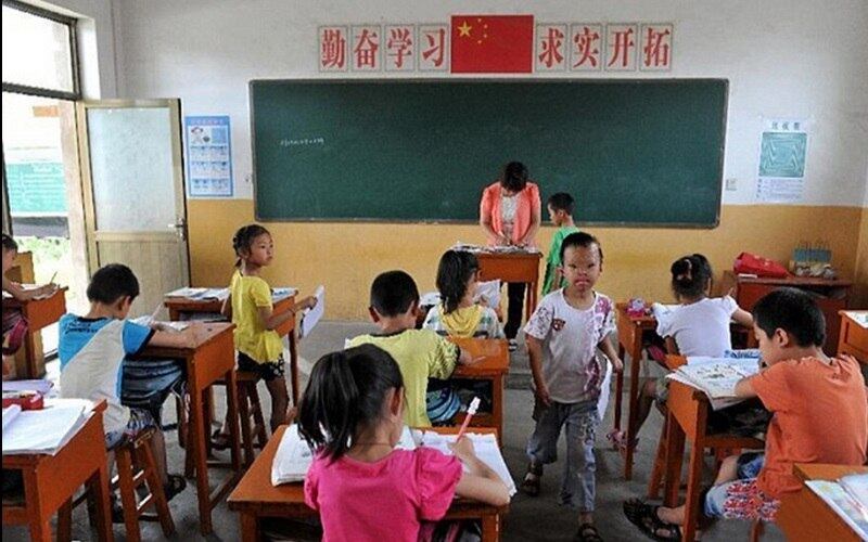 Sr.Wang, pai do menino, disse que assim que seu filho
conseguiu recuperar a capacidade de respiração exigida para a operação, não
teve dúvidas de que estava pronto para a cirurgia.



— Meu filho me disse que ele queria fazer a operação logo
para poder se livrar da máscara. Muitas vezes na hora de dormir, ele escondia a máscara
na esperança de que no dia seguinte não precisasse usá-la de novo

