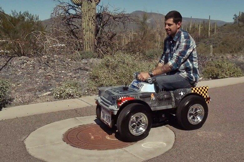 Uma vez acomodado, sobra apenas espaço para segurar o volante e acelerar

Saiba tudo sobre carros! Acesse www.r7.com/carros