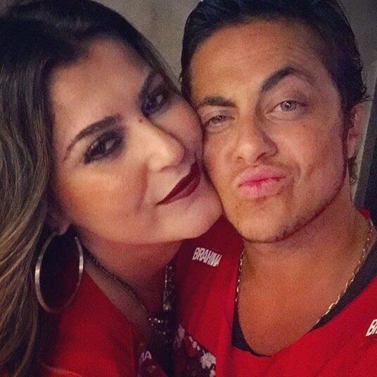 Em seu Instagram, o filho de Gretchen contou que a loira é Alê Alezia, sua amiga há anos.

— Não tirem conclusões precipitadas... Minha amiga irmã há mais de 15 anos! Amo pra sempre! #AmizadePraSempre

